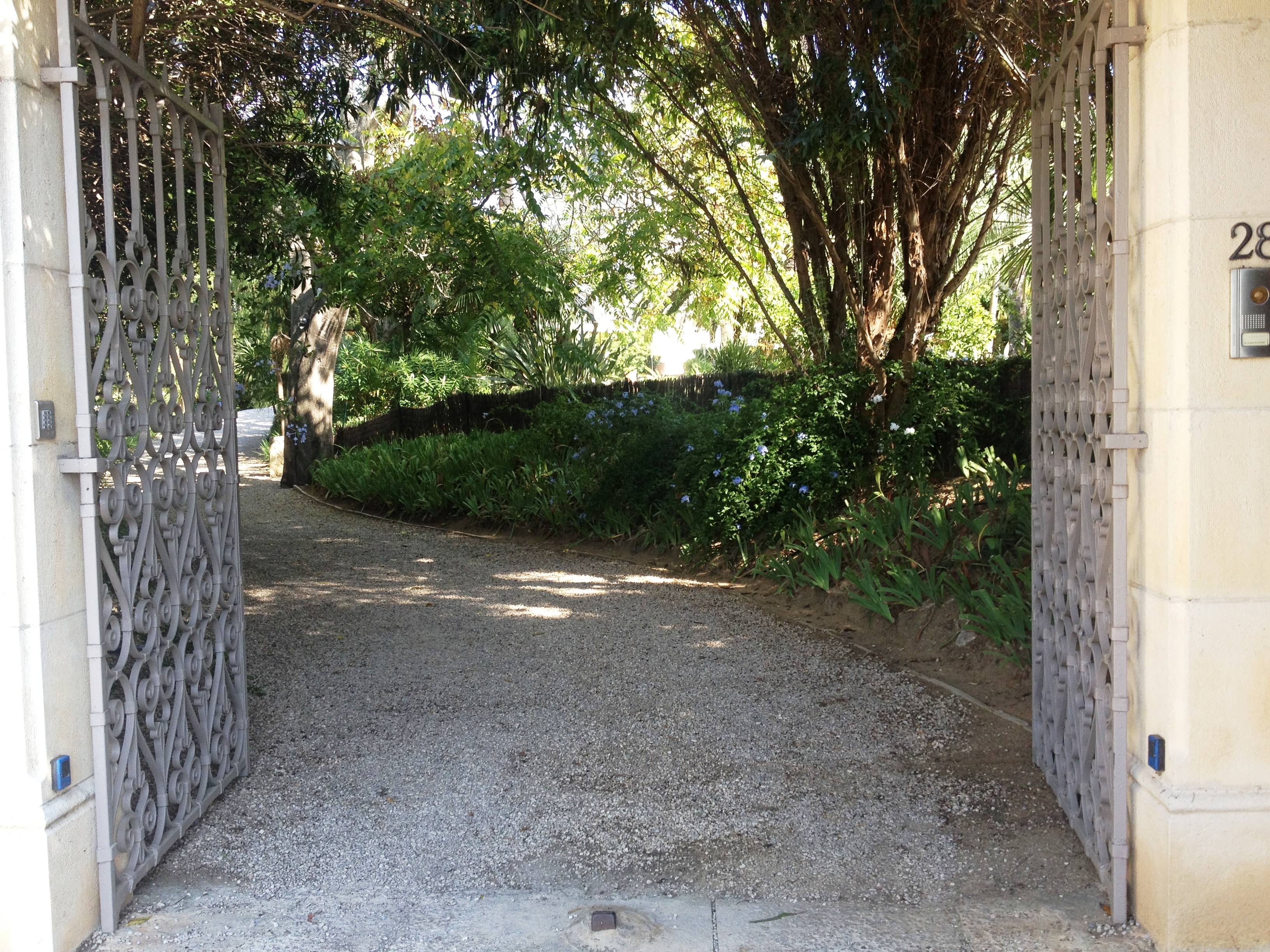 rent in cannes