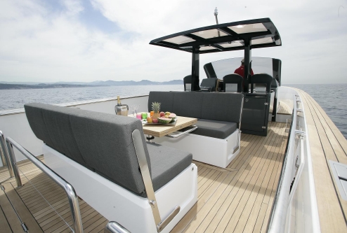 Cannes yacht rental