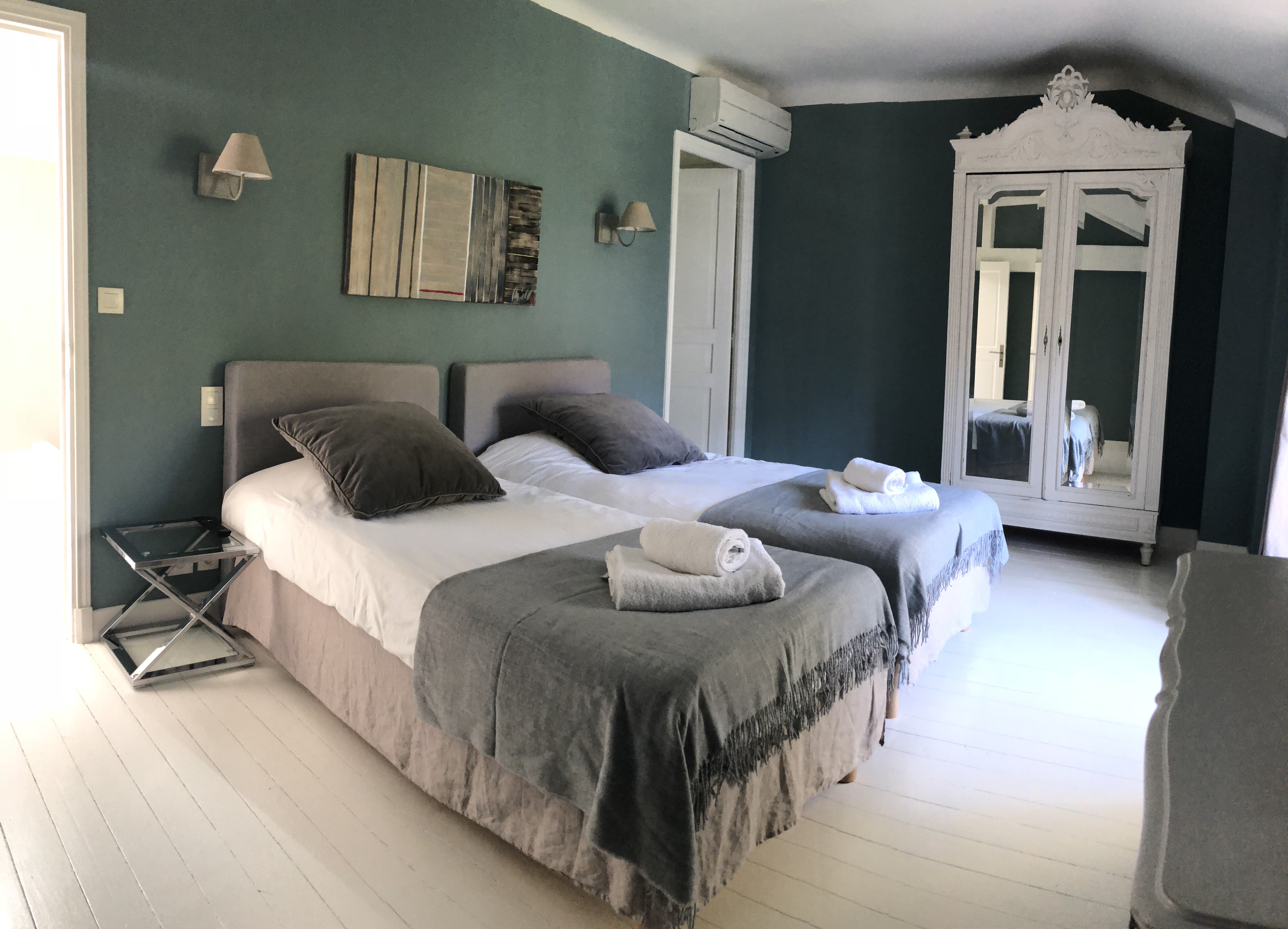 Cannes villa rental