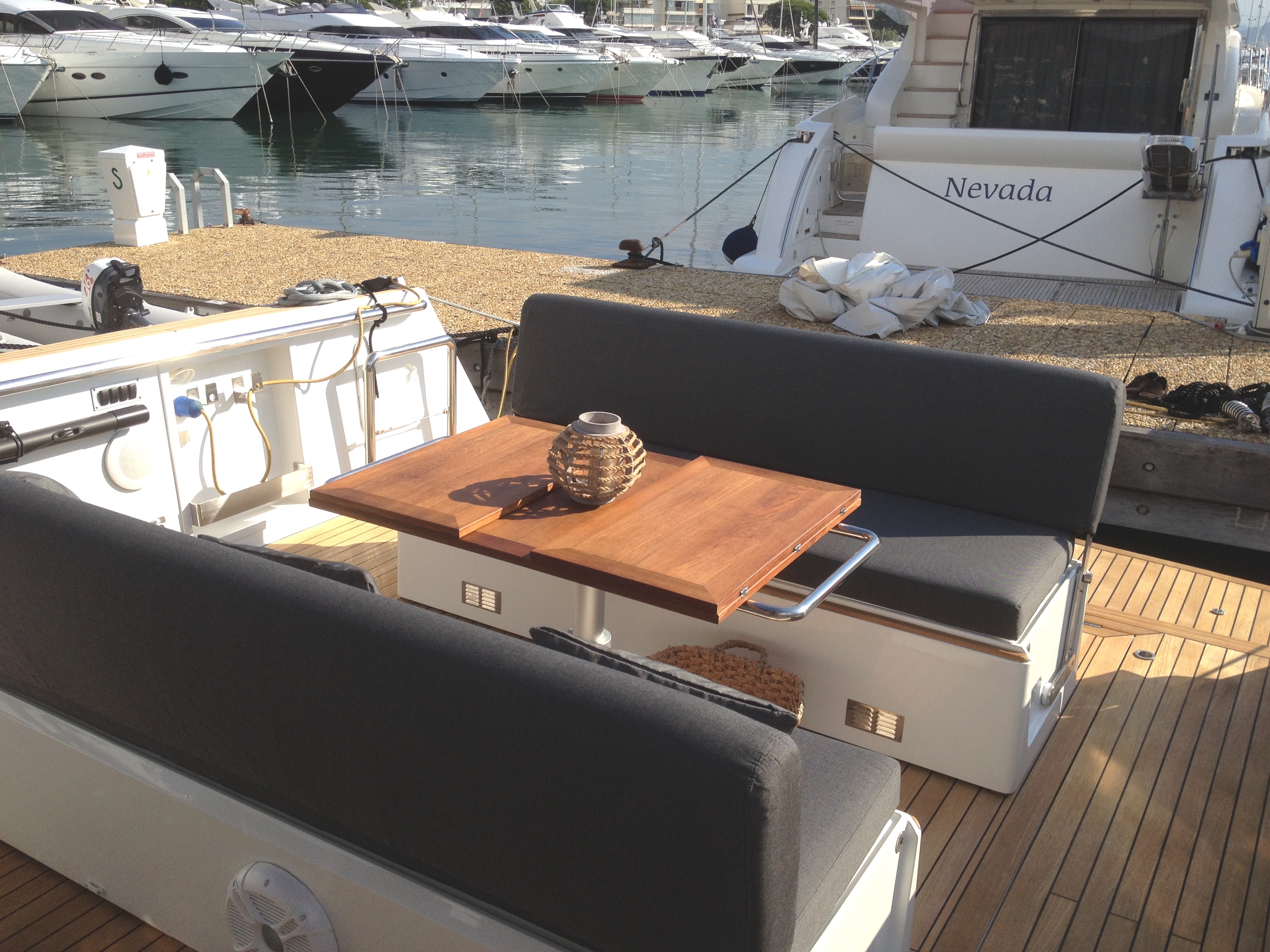 Cannes yacht rental